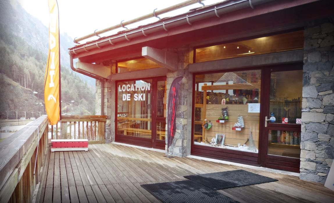 Façade de la boutique Orelle Sports